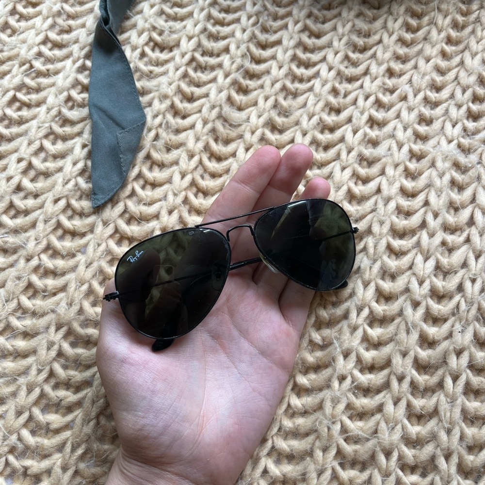 Ray-Ban Black Aviator Sunglasses